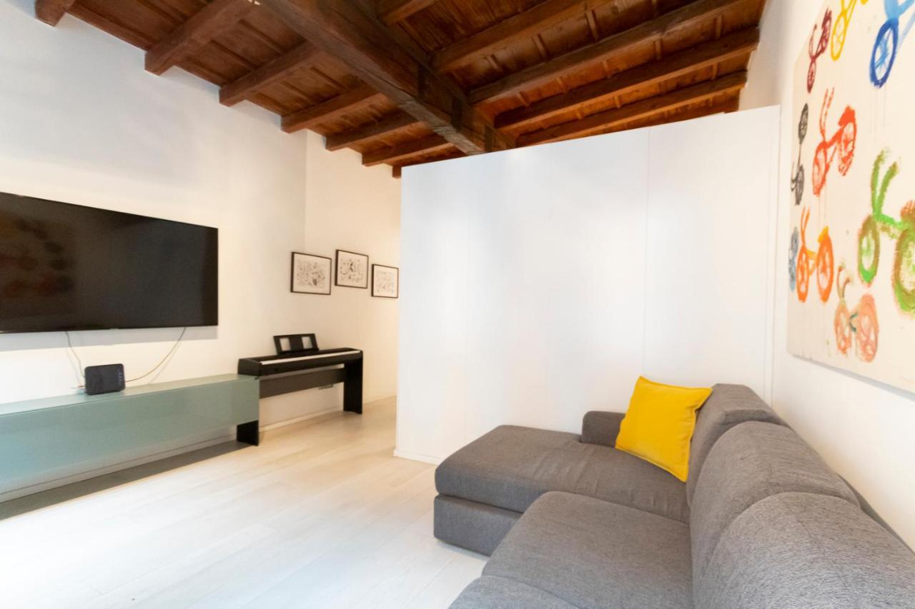 San Lorenzo Apartment Milano Eksteriør billede